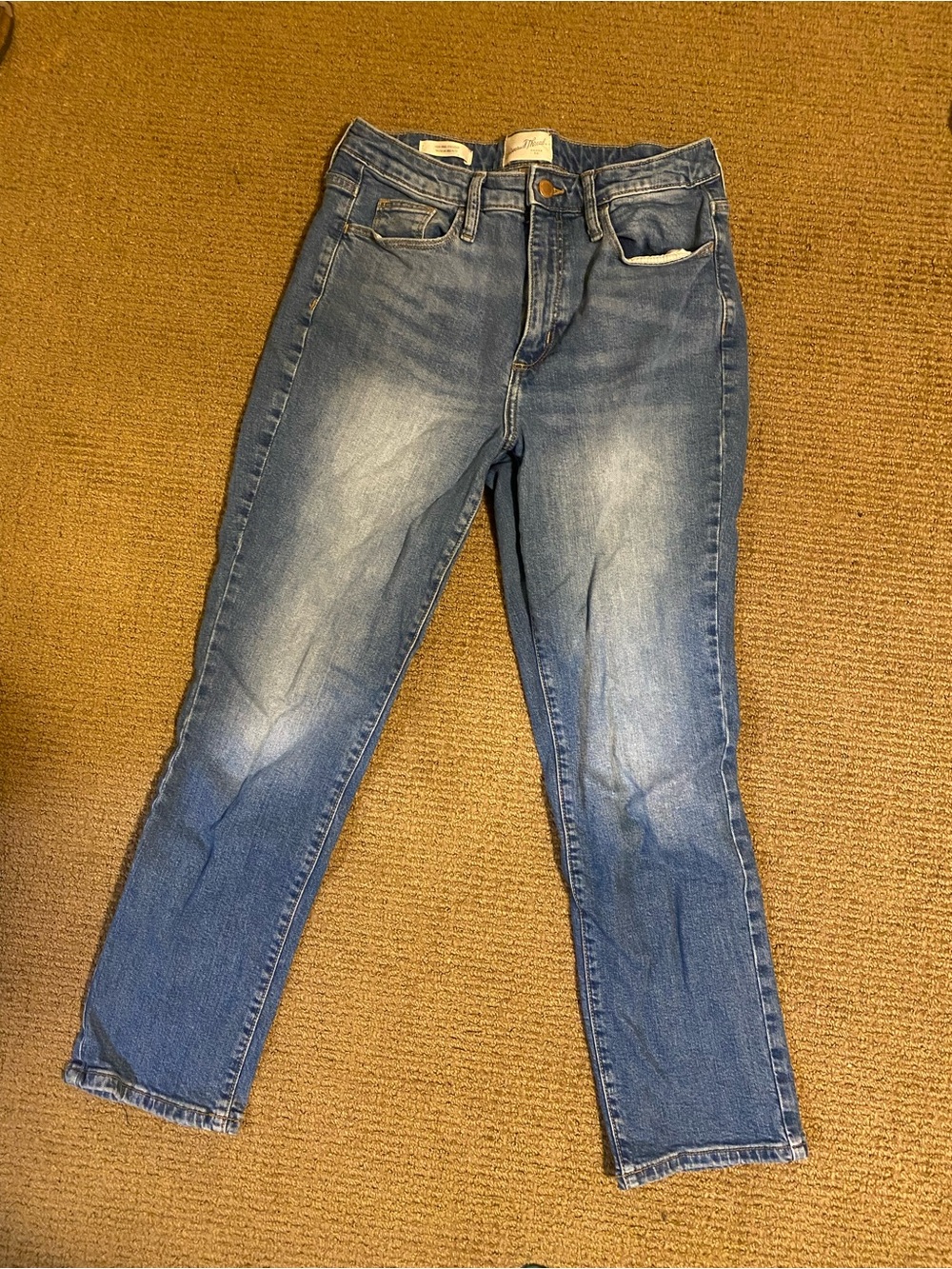 Universal Thread High Rise Straight Faded Medium Wash Jeans